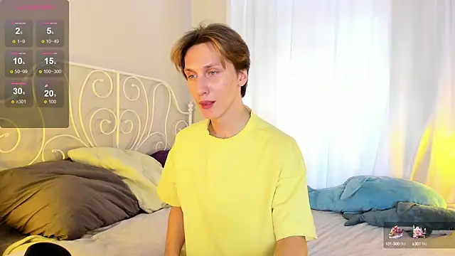 Snapshot of Adrian_Di chatting on 5, 1, 2025 Adrian Di online show from 5, 1, 2025