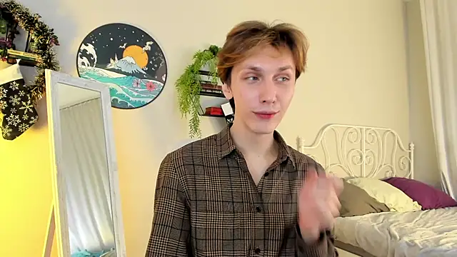 Snapshot of Adrian_Di chatting on 8, 1, 2025 Adrian Di online show from 8, 1, 2025