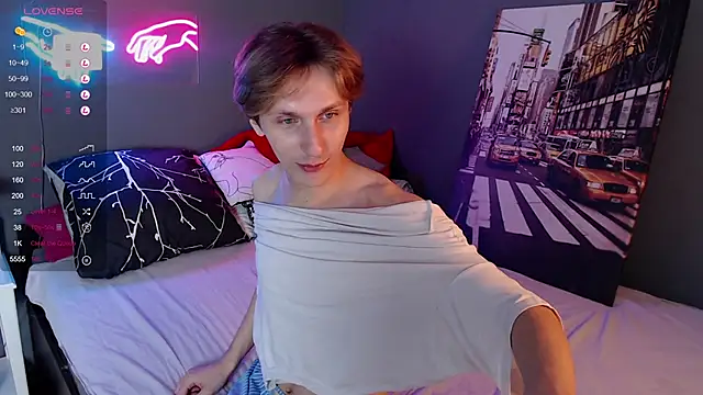 Snapshot of Adrian_Di chatting on 9, 1, 2025 Adrian Di online show from 9, 1, 2025