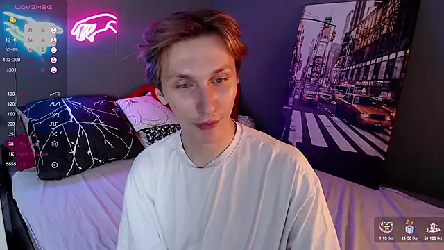 Snapshot of Adrian_Di chatting on 9, 1, 2025 Adrian Di online show from 9, 1, 2025