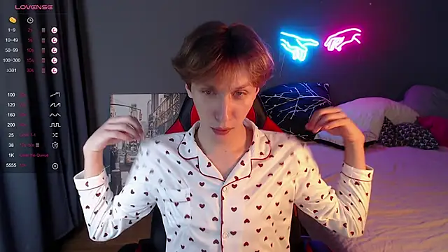 Snapshot of Adrian_Di chatting on 12, 1, 2025 Adrian Di online show from 12, 1, 2025