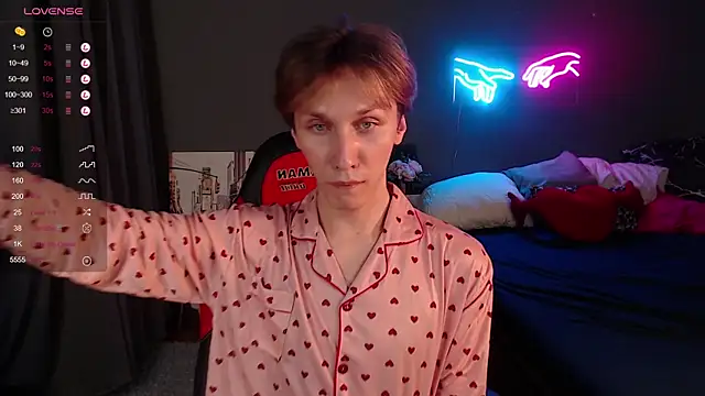 Snapshot of Adrian_Di chatting on 18, 1, 2025 Adrian Di online show from 18, 1, 2025