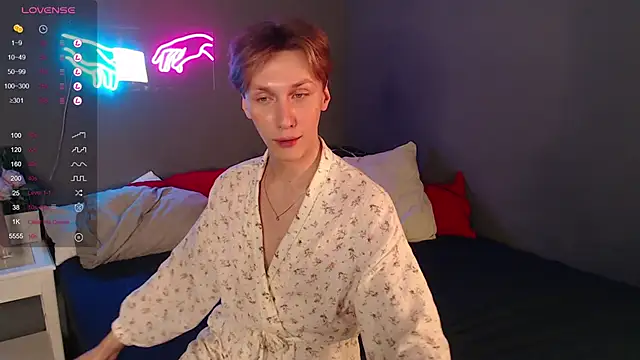 Snapshot of Adrian_Di chatting on 21, 1, 2025 Adrian Di online show from 21, 1, 2025