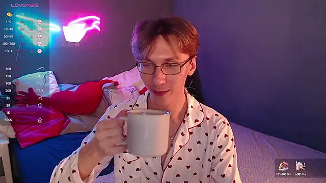 Snapshot of Adrian_Di chatting on 23, 1, 2025 Adrian Di online show from 23, 1, 2025