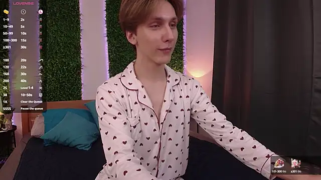 Snapshot of Adrian_Di chatting on 8, 3, 2025 Adrian Di online show from 8, 3, 2025