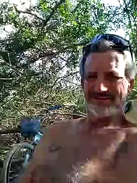 Cloudin around online show from 6, 2, 2025