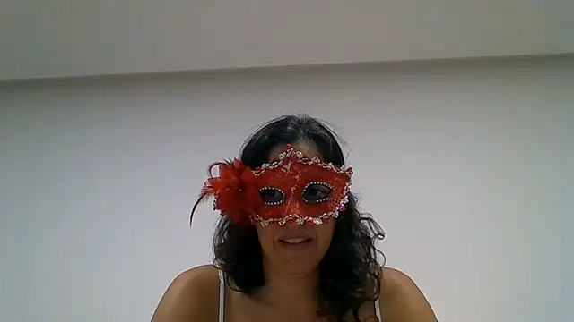 Snapshot of couple-tuga chatting on 29, 6, 2026 couple-tuga online show from 29, 6, 2026