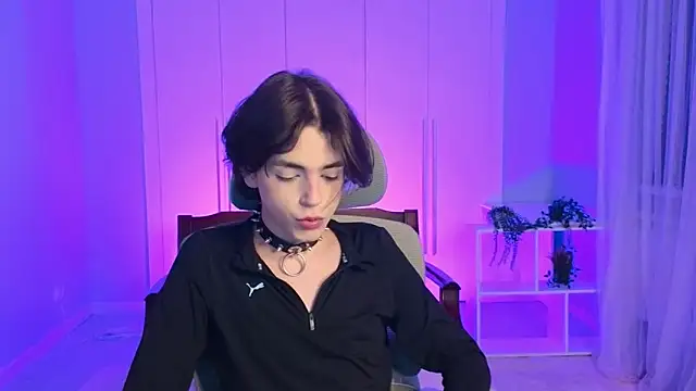 Snapshot of b0y_fantasy chatting on 21, 1, 2025 b0y fantasy online show from 21, 1, 2025