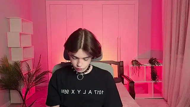 Snapshot of b0y_fantasy chatting on 29, 1, 2025 b0y fantasy online show from 29, 1, 2025