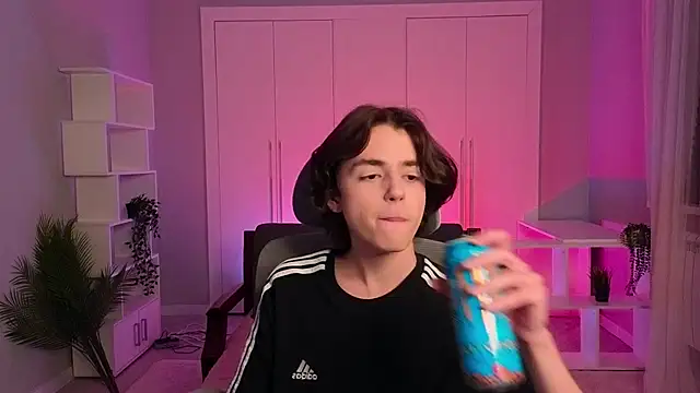 Snapshot of b0y_fantasy chatting on 6, 2, 2025 b0y fantasy online show from 6, 2, 2025