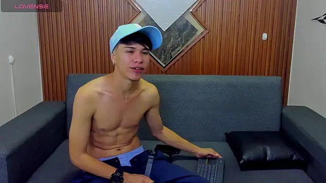 Snapshot of anyelo_waller chatting on 6, 2, 2025 anyelo waller online show from 6, 2, 2025