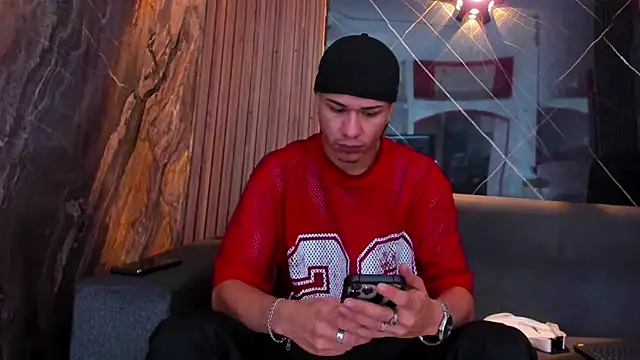 Snapshot of anyelo_waller chatting on 13, 9, 2025 anyelo waller online show from 13, 9, 2025