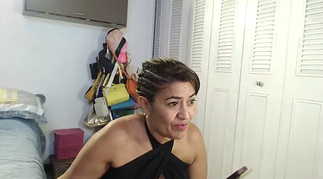 CamilaLix online show from 28, 1, 2025