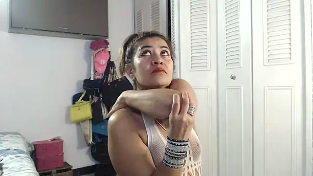 CamilaLix online show from 28, 2, 2025