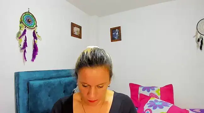 Snapshot of sofi_saliva2511 chatting on 2, 3, 2025 sofi saliva2511 online show from 2, 3, 2025