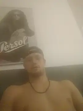 Snapshot of Hessebub chatting on 16, 10, 2025 Hessebub online show from 16, 10, 2025