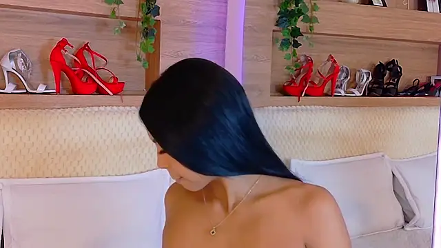 Snapshot of AbieHills chatting on 28, 11, 2025 AbieHills online show from 28, 11, 2025