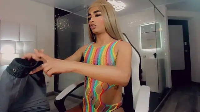 Gisele fox online show from 6, 3, 2025