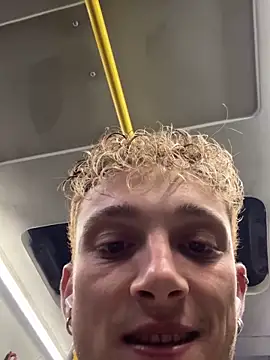 Snapshot of verici34 chatting on 2, 11, 2025 verici34 online show from 2, 11, 2025