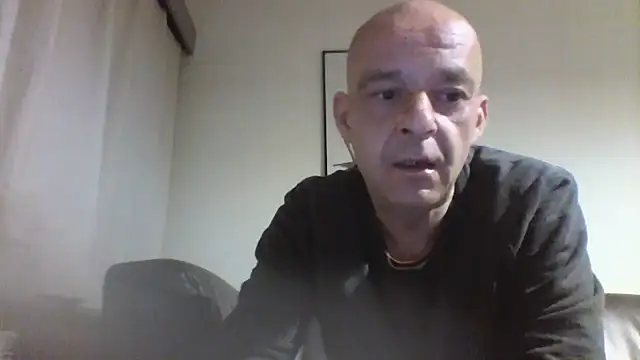 Snapshot of horndude187187 chatting on 5, 1, 2025 horndude187187 online show from 5, 1, 2025