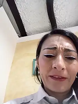 BELLA--26 online show from 27, 1, 2025