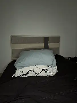 Mia-Fuchs online show from 15, 3, 2025