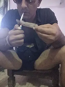 MAGNETICDADDY8 online show from 20, 10, 2025