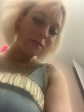 Snapshot of XxxDRAMAxxX chatting on 12, 3, 2025 XxxDRAMAxxX online show from 12, 3, 2025