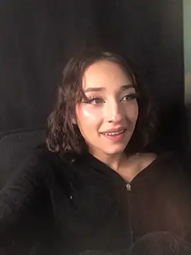 Snapshot of NickiYoung chatting on 21, 1, 2025 NickiYoung online show from 21, 1, 2025