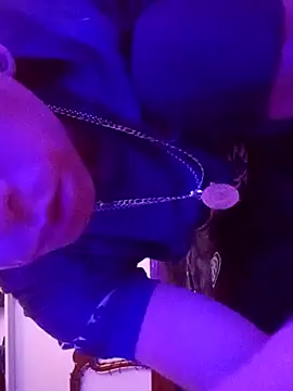 chispahot69  online show from 24, 10, 2025