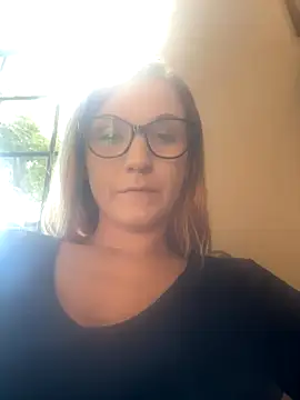 Snapshot of Kitty_DaCocks chatting on 18, 10, 2025 Kitty DaCocks online show from 18, 10, 2025