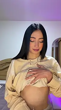 Maddy Jones online show from 28, 2, 2026