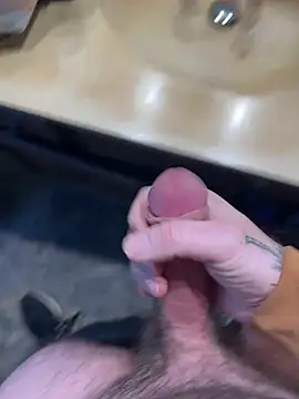 Snapshot of coreyl9718 chatting on 31, 1, 2026 coreyl9718 online show from 31, 1, 2026