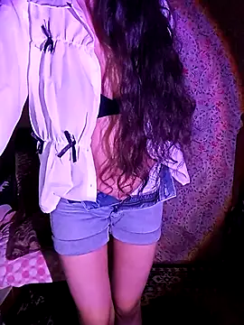 Angelnirvanaa online show from 11, 11, 2025