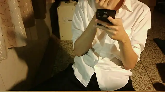 Snapshot of KYU890428 chatting on 15, 5, 2026 KYU890428 online show from 15, 5, 2026