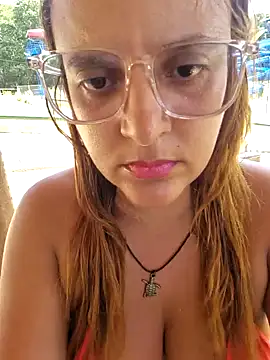 Snapshot of AliceRuivinha2 chatting on 7, 2, 2025 AliceRuivinha2 online show from 7, 2, 2025
