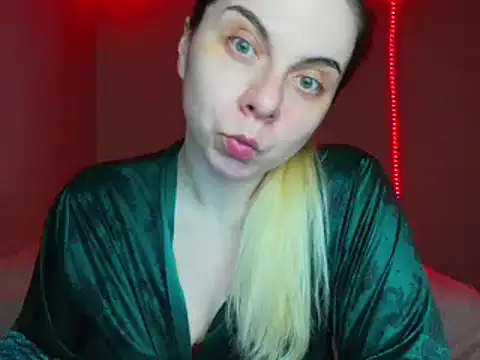 Snapshot of HappyIva chatting on 18, 2, 2025 HappyIva online show from 18, 2, 2025