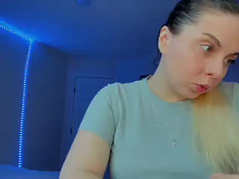 Snapshot of HappyIva chatting on 26, 2, 2025 HappyIva online show from 26, 2, 2025