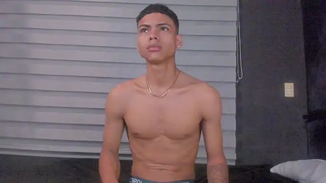 adam piarse01 online show from 11, 3, 2025