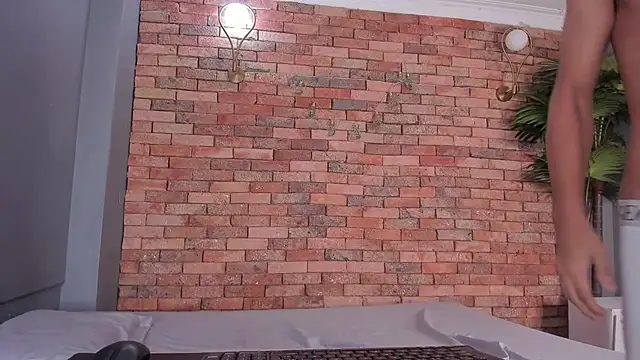 adam piarse01 online show from 19, 12, 2025