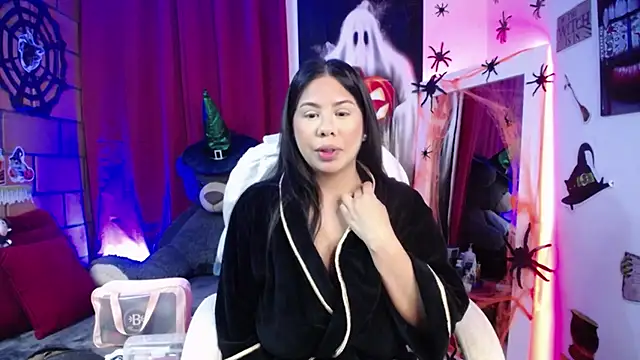 downsonMia online show from 30, 10, 2025