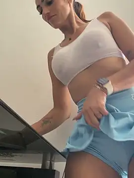 Snapshot of Samantha_bigboobs chatting on 18, 1, 2026 Samantha bigboobs online show from 18, 1, 2026