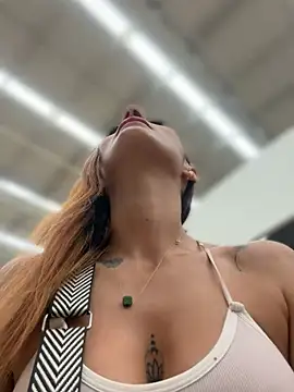 Snapshot of Samantha_bigboobs chatting on 5, 2, 2026 Samantha bigboobs online show from 5, 2, 2026