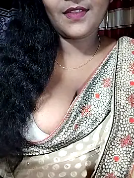 Snapshot of YERY_HOT chatting on 9, 10, 2025 YERY HOT online show from 9, 10, 2025