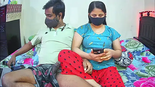 Hot Nila online show from 15, 12, 2025