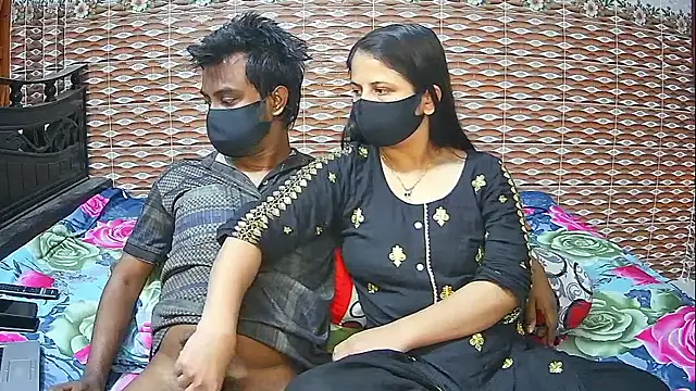 Hot Nila online show from 4, 3, 2026