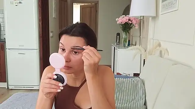 KristineEsme online show from 12, 3, 2026