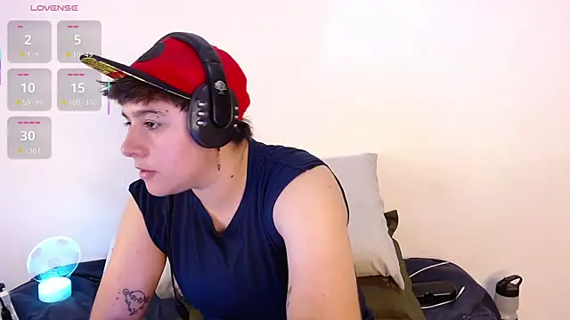 Noah Blue7 online show from 30, 1, 2025