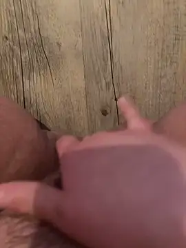 bigfatpussy28 online show from 27, 3, 2026