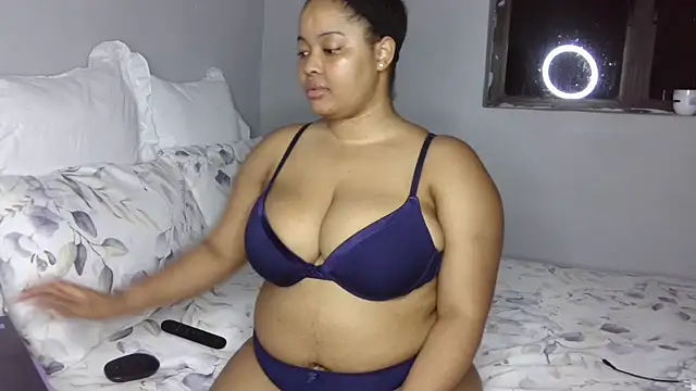 sexytinashe21 online show from 18, 9, 2025